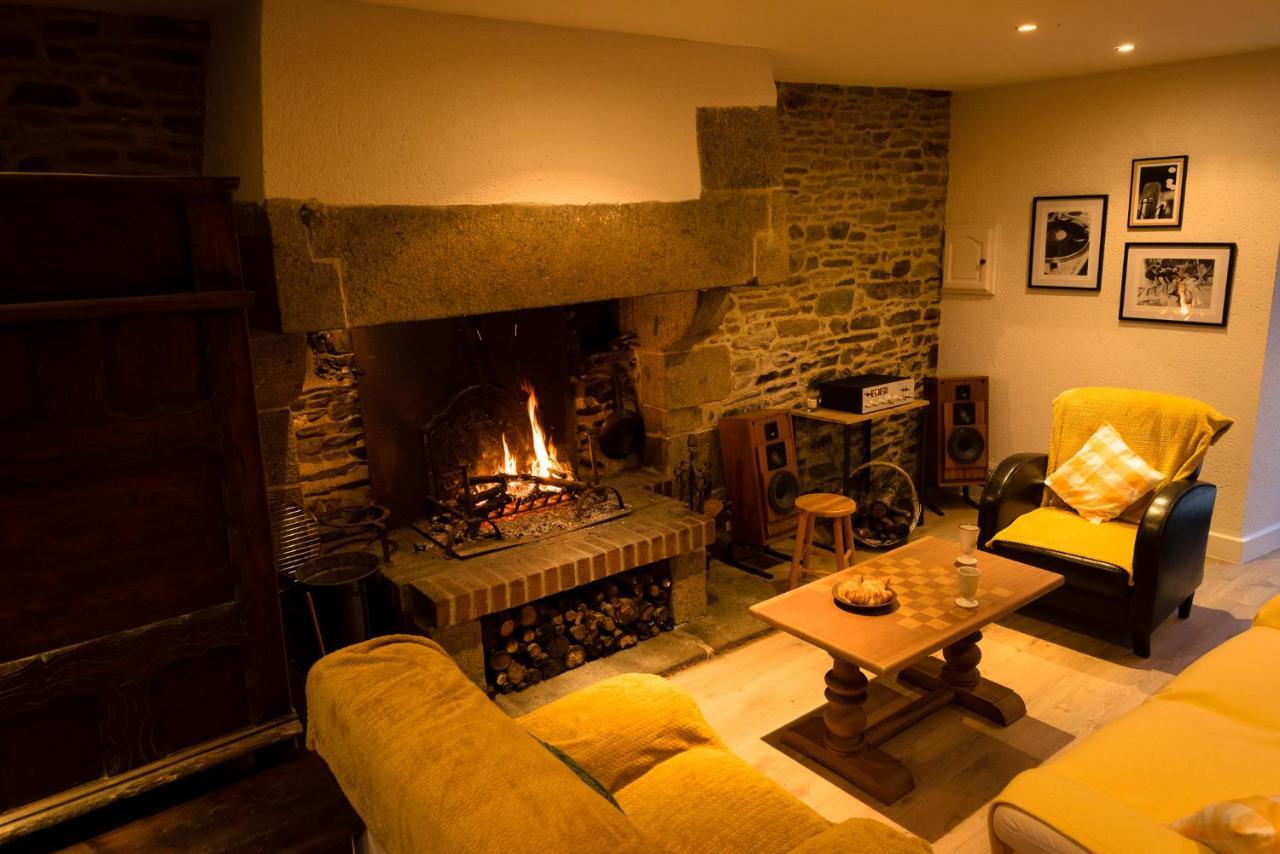 Gite De Charme Avec Spa, Baie Du Mont St Michel Sougéal Εξωτερικό φωτογραφία